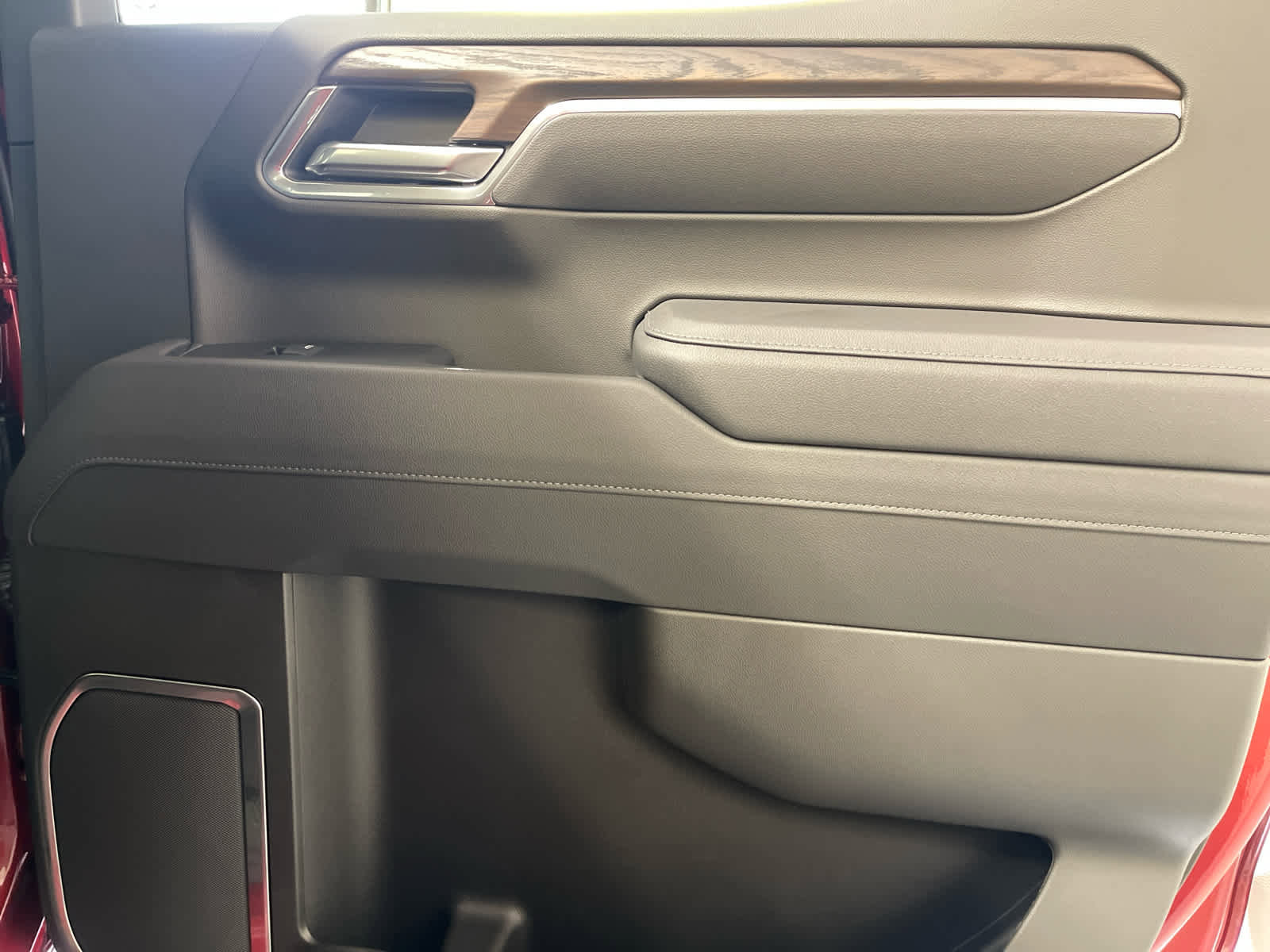 New 2026 GMC Sierra 1500 SLT w/ SLT Premium Plus Package image 34