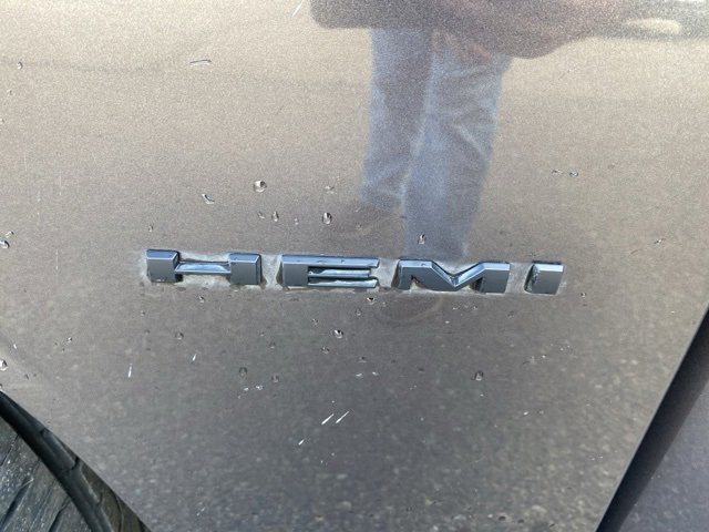 Used 2020 Dodge Challenger R/T w/ Blacktop Package image 4