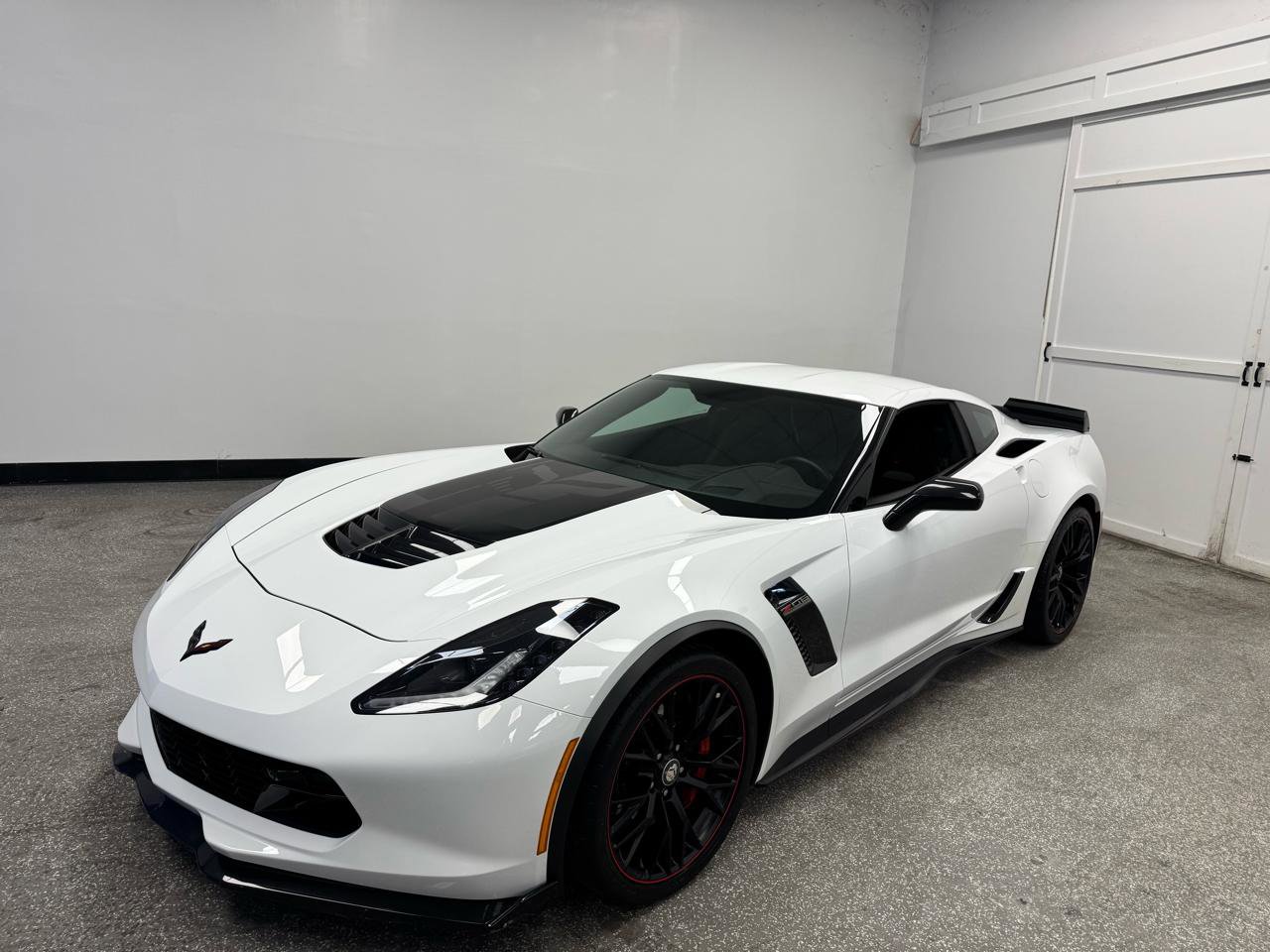 Used 2017 Chevrolet Corvette Z06 RWD image 24