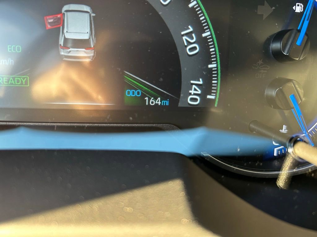 Used 2025 Toyota RAV4 LE image 13