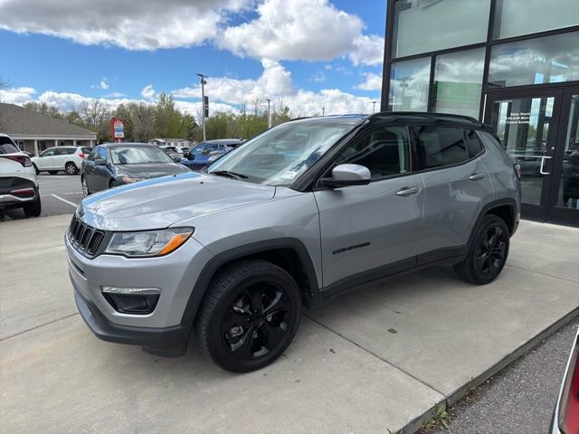 Used 2020 Jeep Compass Latitude image 2