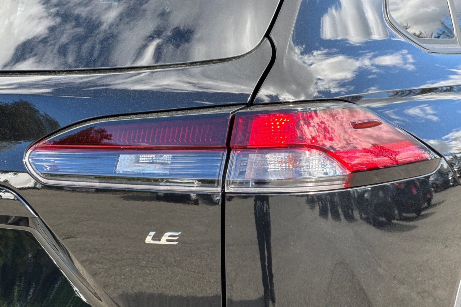 New 2026 Toyota Corolla Cross LE image 31