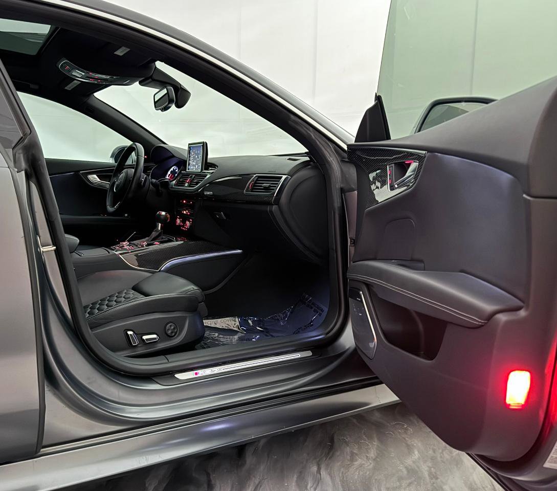 Used 2014 Audi RS 7 Prestige image 28
