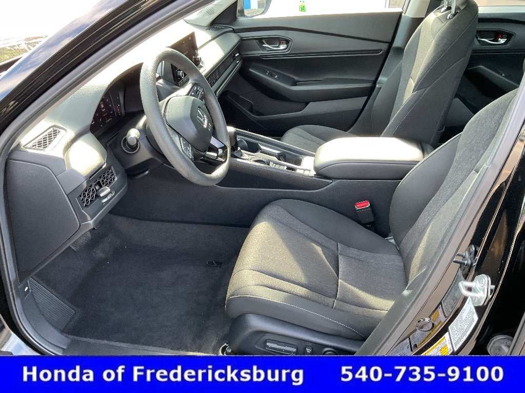 Certified 2023 Honda Accord EX image 25