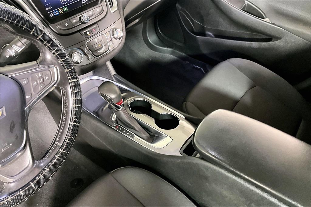 Used 2021 Chevrolet Malibu RS FWD image 16