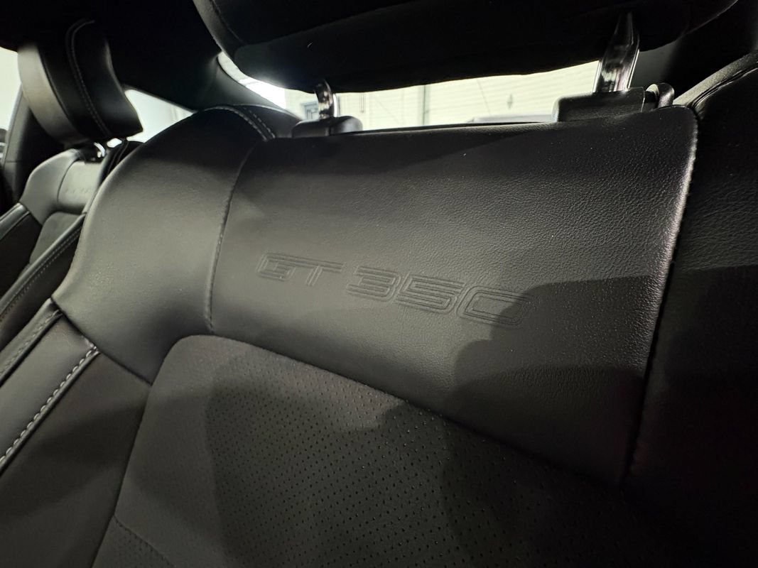 Used 2017 Ford Mustang Shelby GT350 w/ Convenience Package RWD image 12