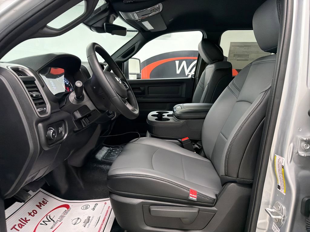 New 2026 RAM 5500 Tradesman AWD/4WD image 11