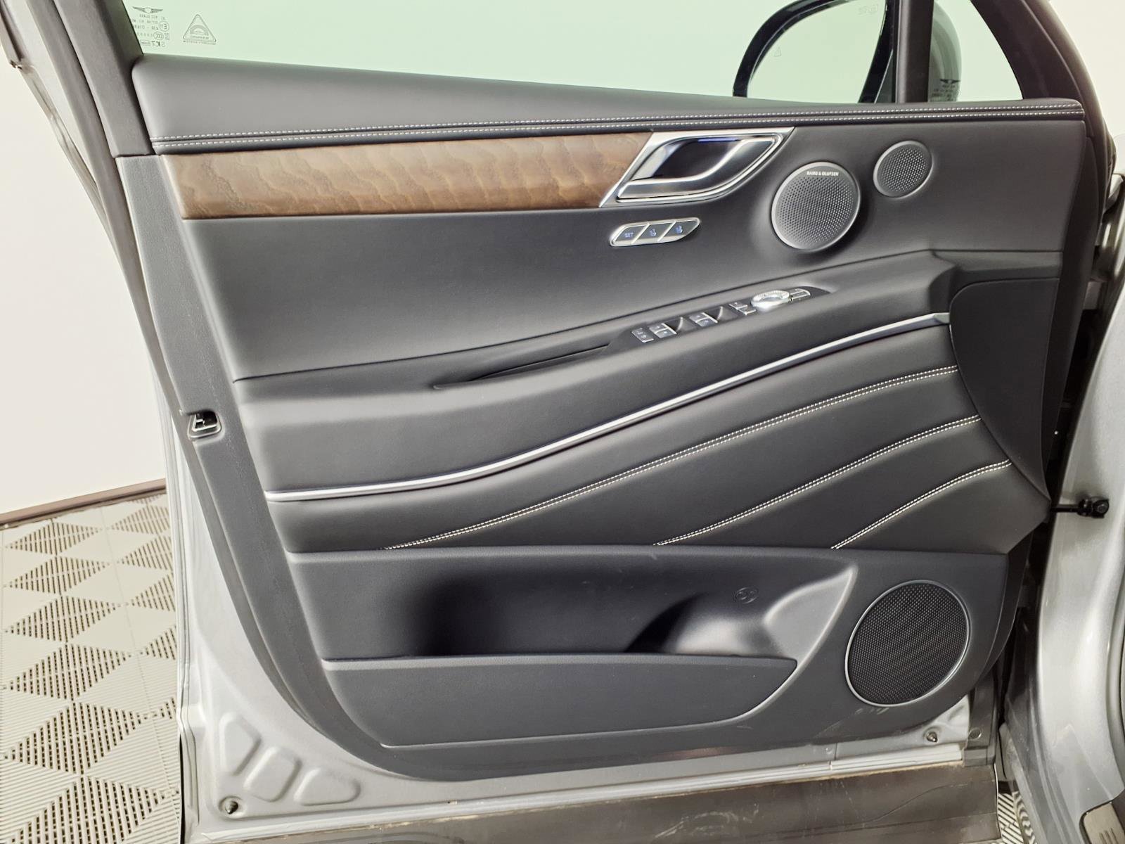 Certified 2026 Genesis GV80 3.5T Advanced image 17