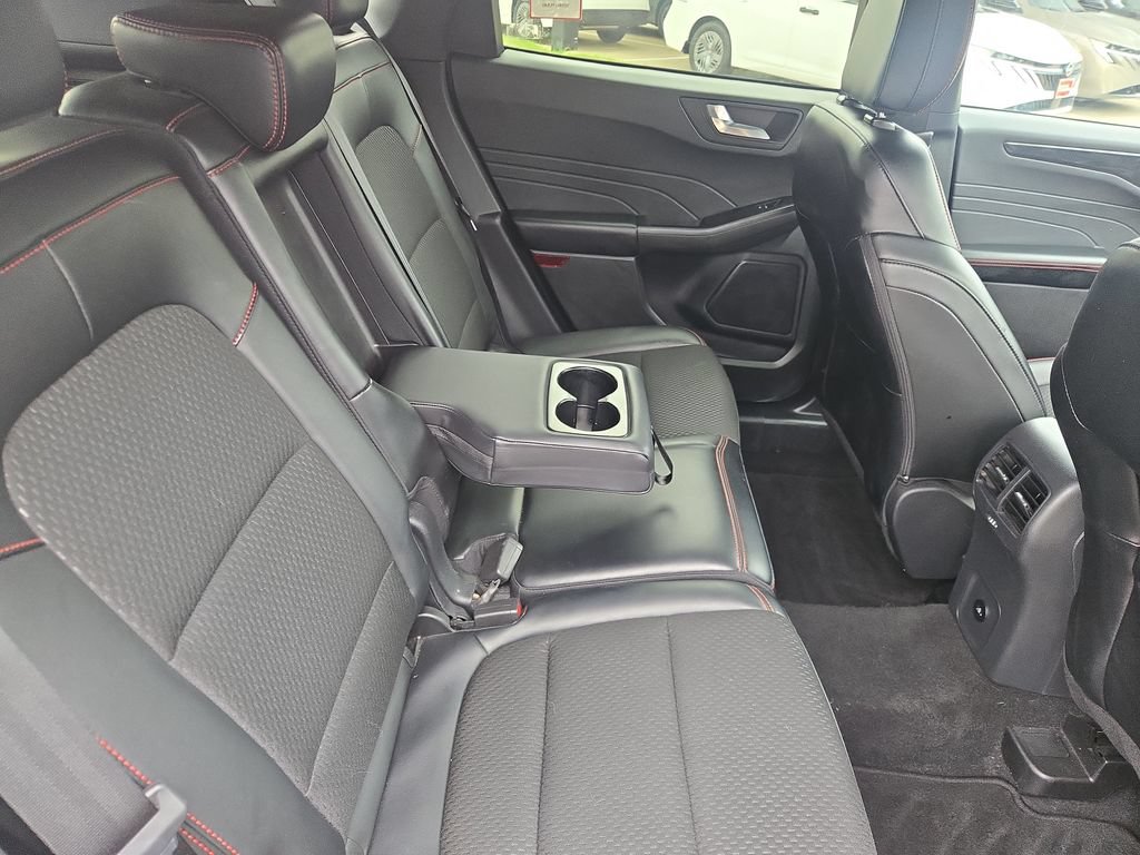 Used 2025 Ford Escape ST-Line AWD/4WD image 23