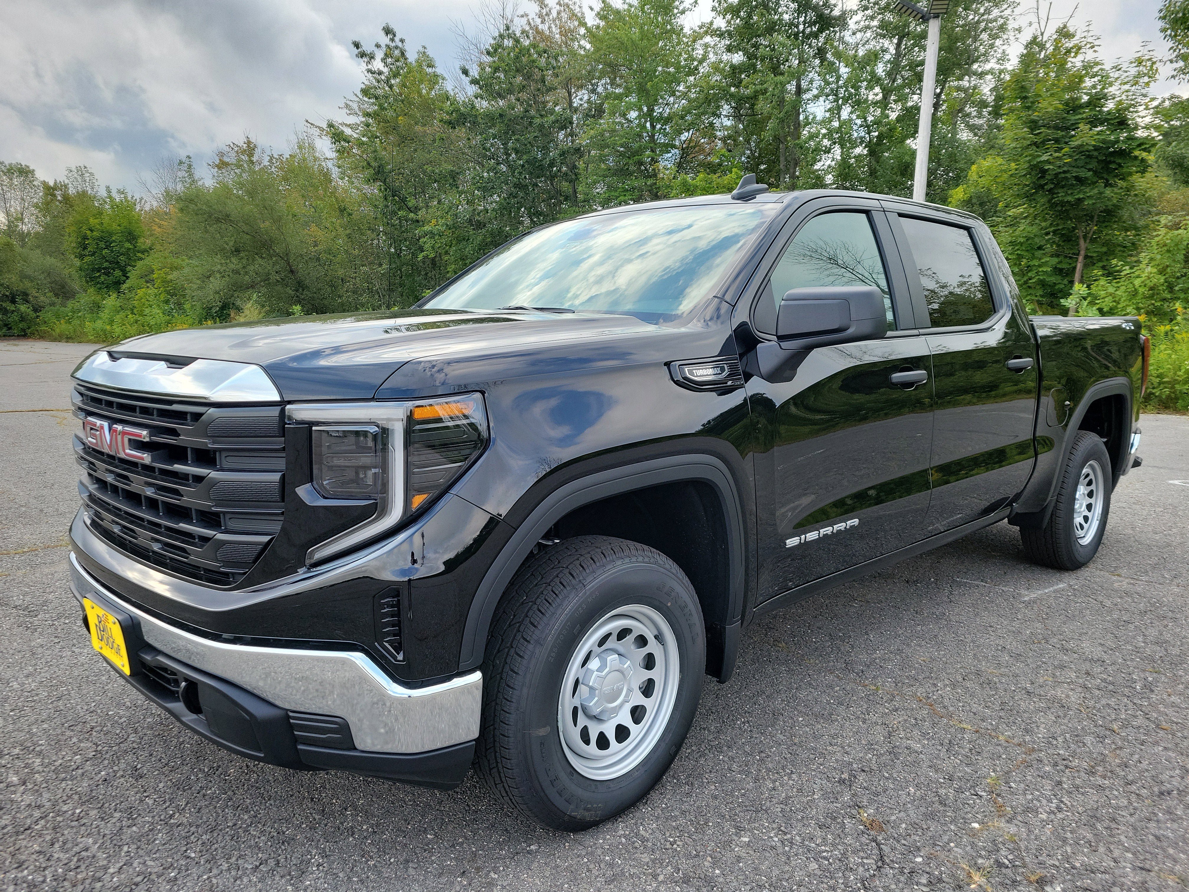 New 2026 GMC Sierra 1500 Pro w/ Pro Value Package image 1