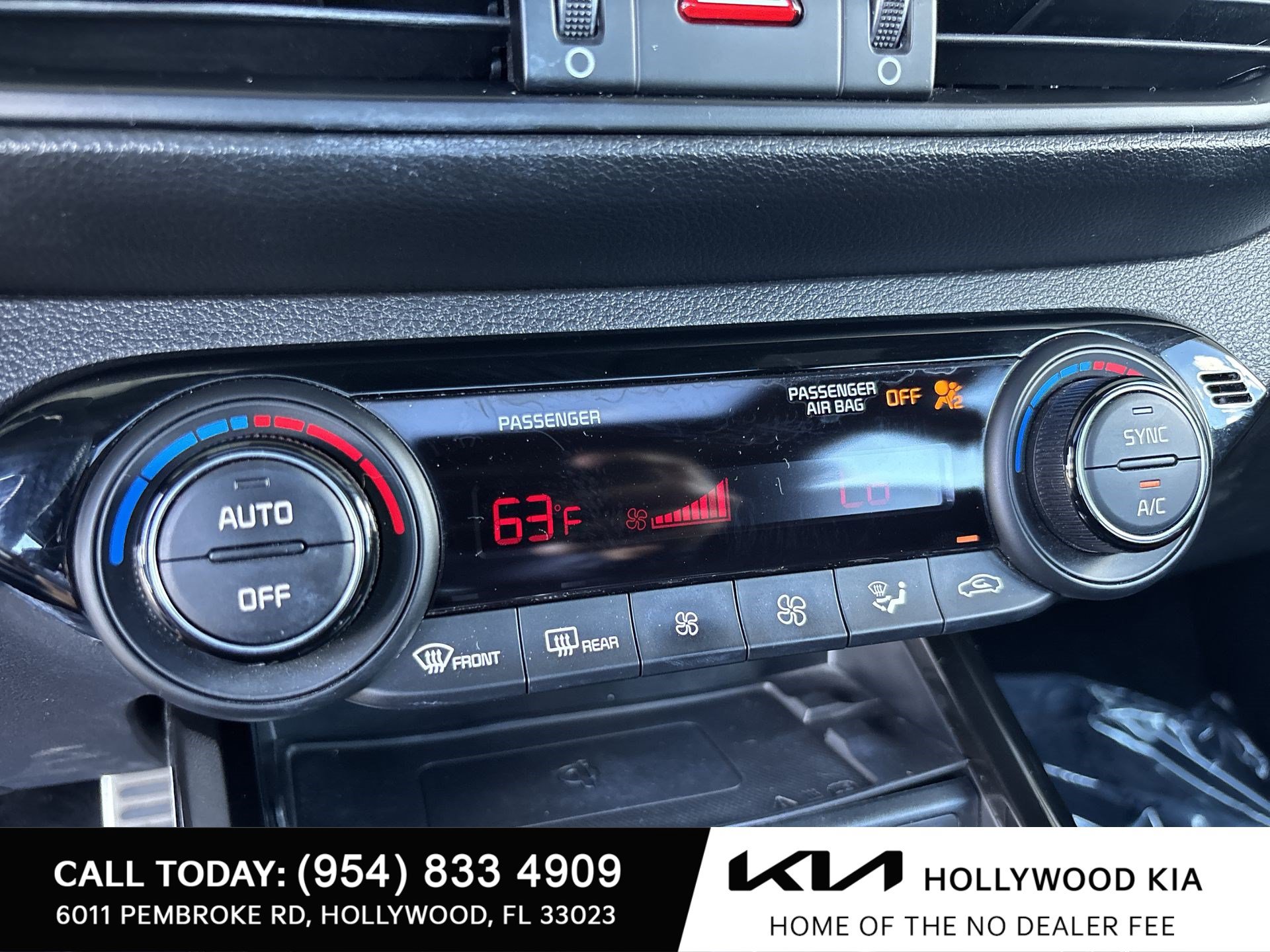 Used 2023 Kia Forte GT-Line w/ GT-Line Premium Package FWD image 17