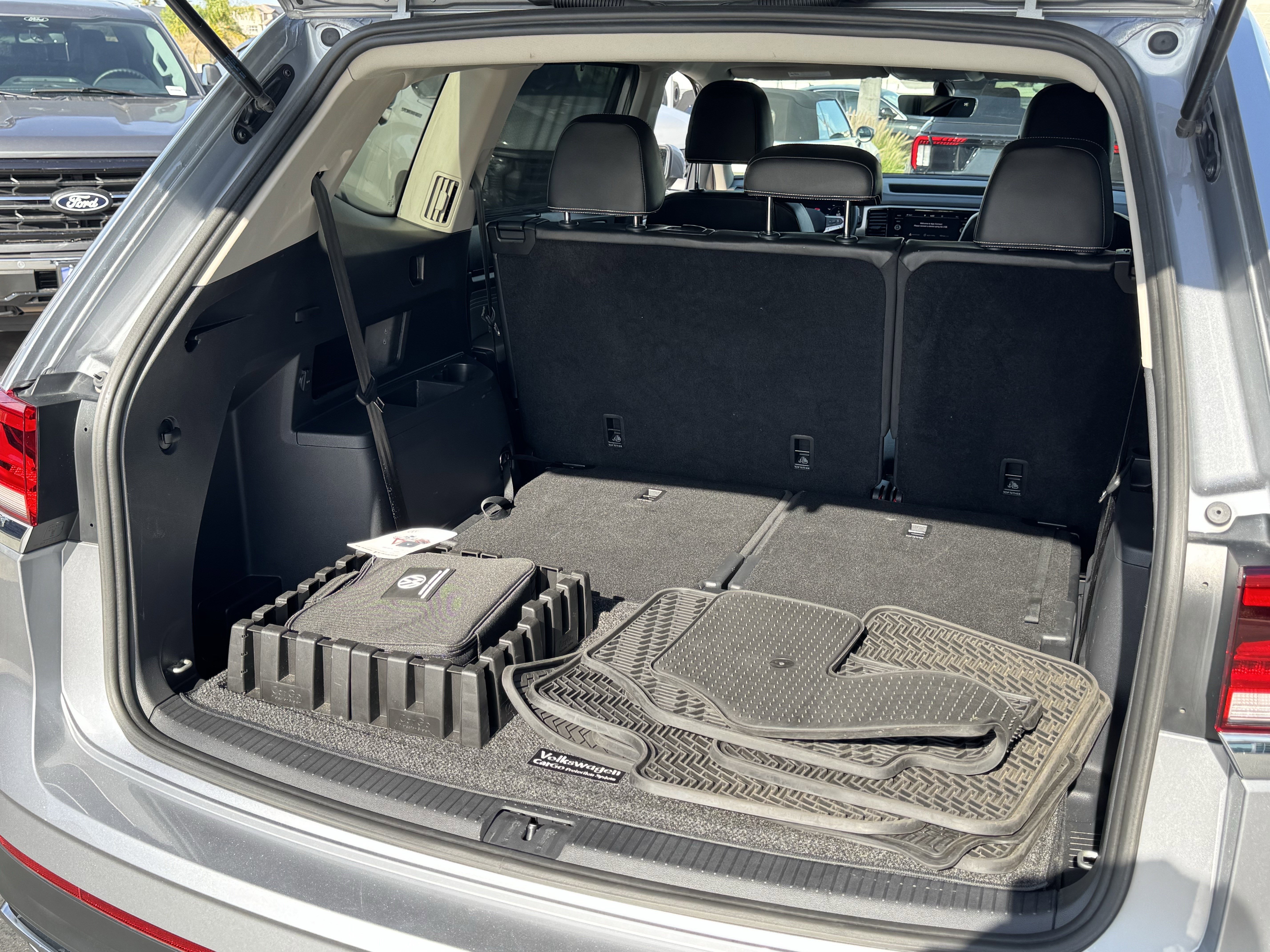 Certified 2022 Volkswagen Atlas SE w/ Panoramic Sunroof Package AWD/4WD image 39