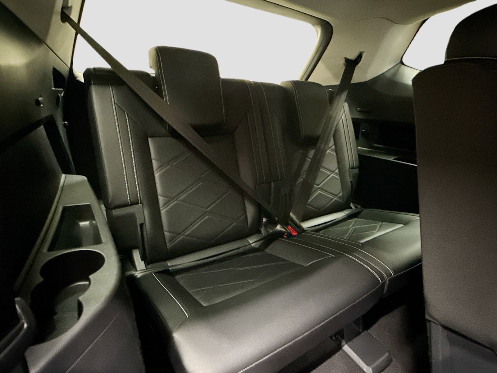 Used 2025 Volkswagen Atlas SE image 28