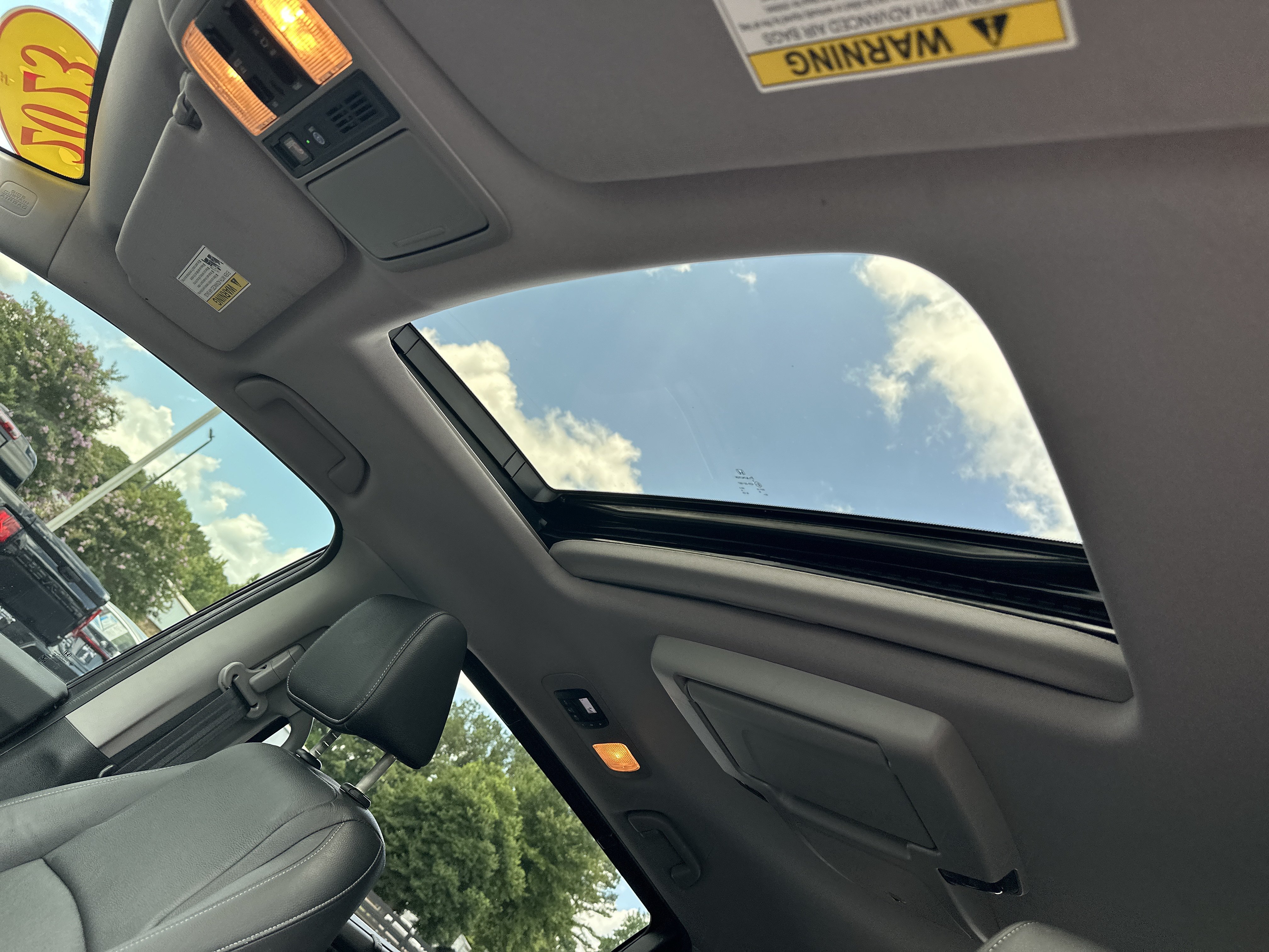 Used 2023 Honda Odyssey Touring image 30