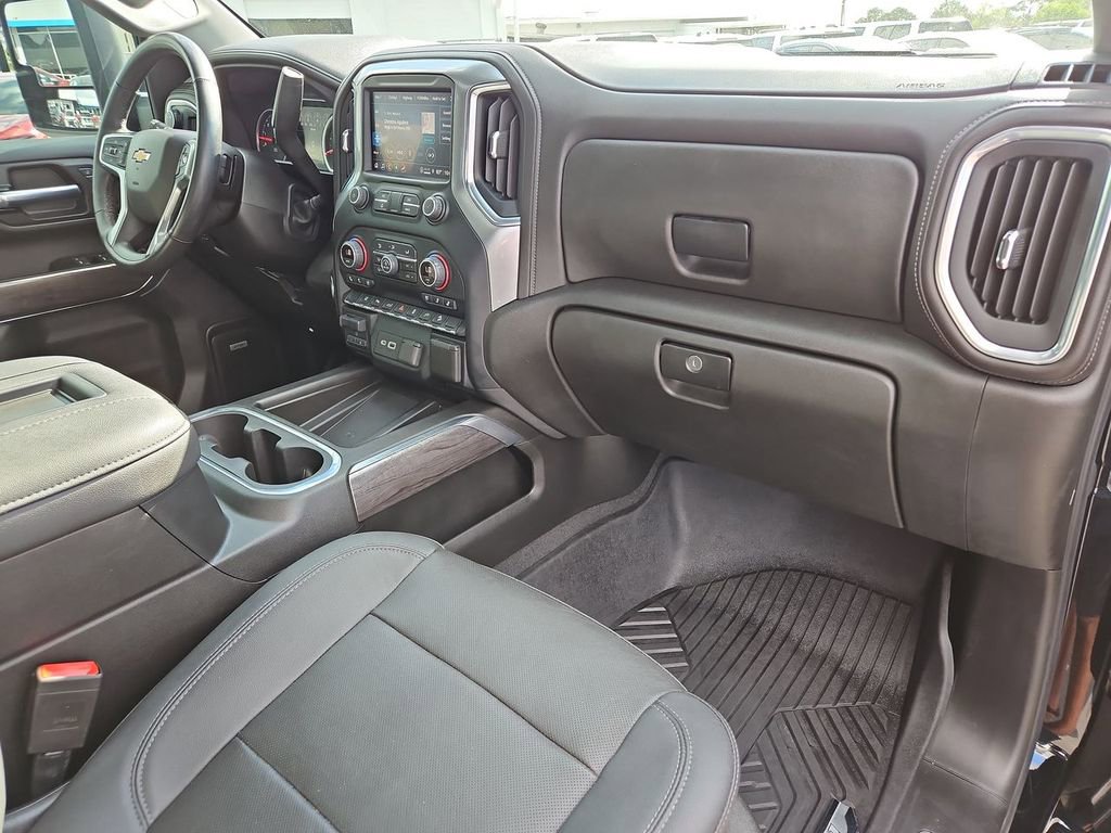 Used 2022 Chevrolet Silverado 3500 LTZ w/ LTZ Plus Package image 36
