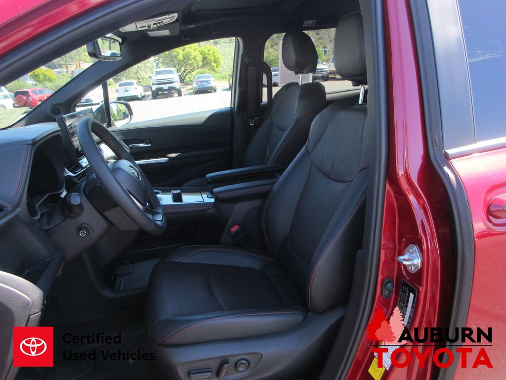 Certified 2025 Toyota Sienna XSE w/ XSE Premium Package image 36
