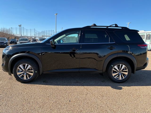 New 2026 Nissan Pathfinder SL image 3