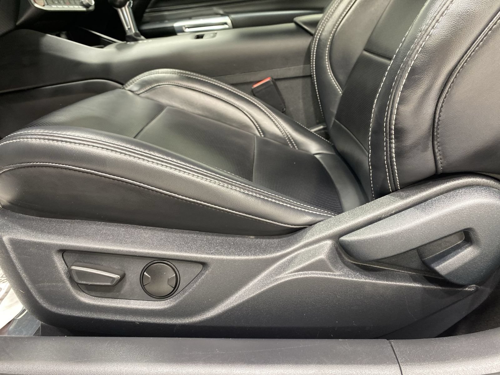 Used 2024 Ford Mustang Premium RWD image 12
