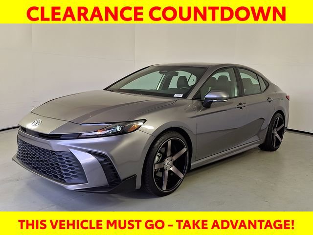 Used 2025 Toyota Camry SE w/ Multimedia Upgrade Package image 4