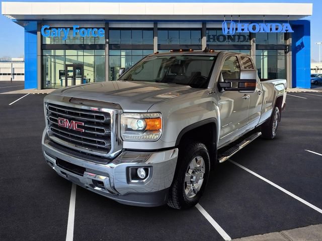 Used 2017 GMC Sierra 3500 SLT AWD/4WD image 4