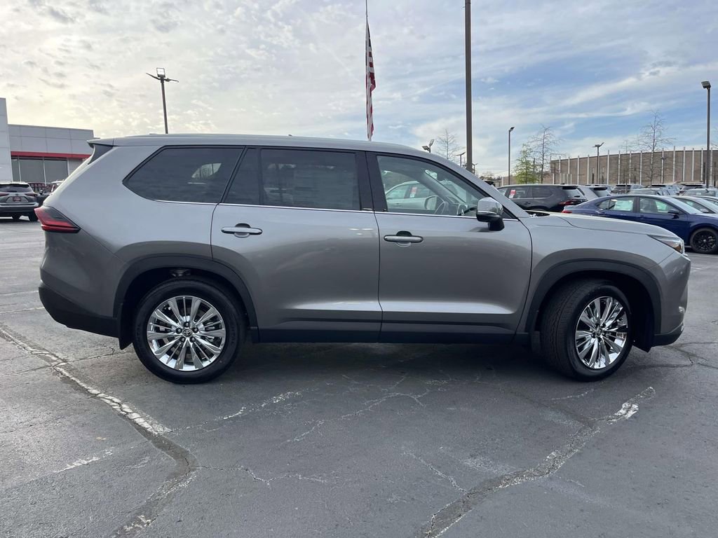 New 2026 Toyota Grand Highlander AWD image 2