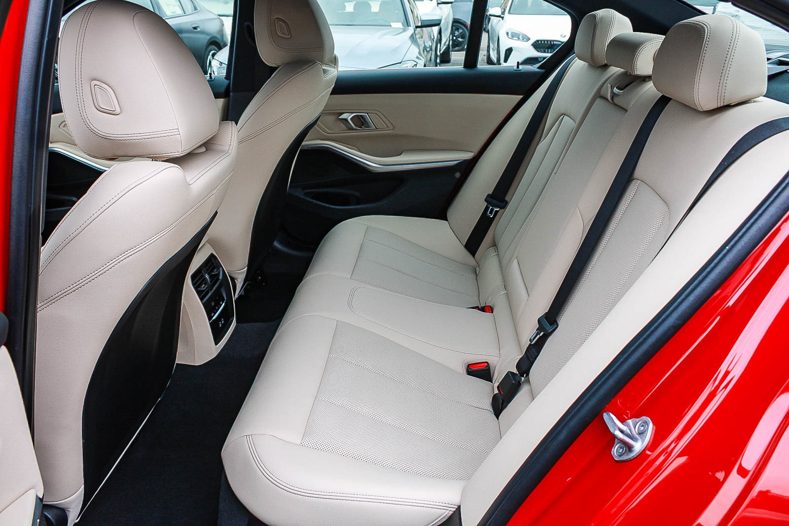 Certified 2024 BMW 330e RWD image 18