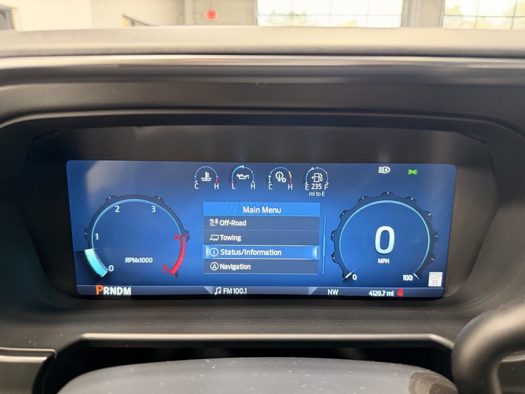 Used 2025 Ford F450 Platinum w/ FX4 Off-Road Package image 39