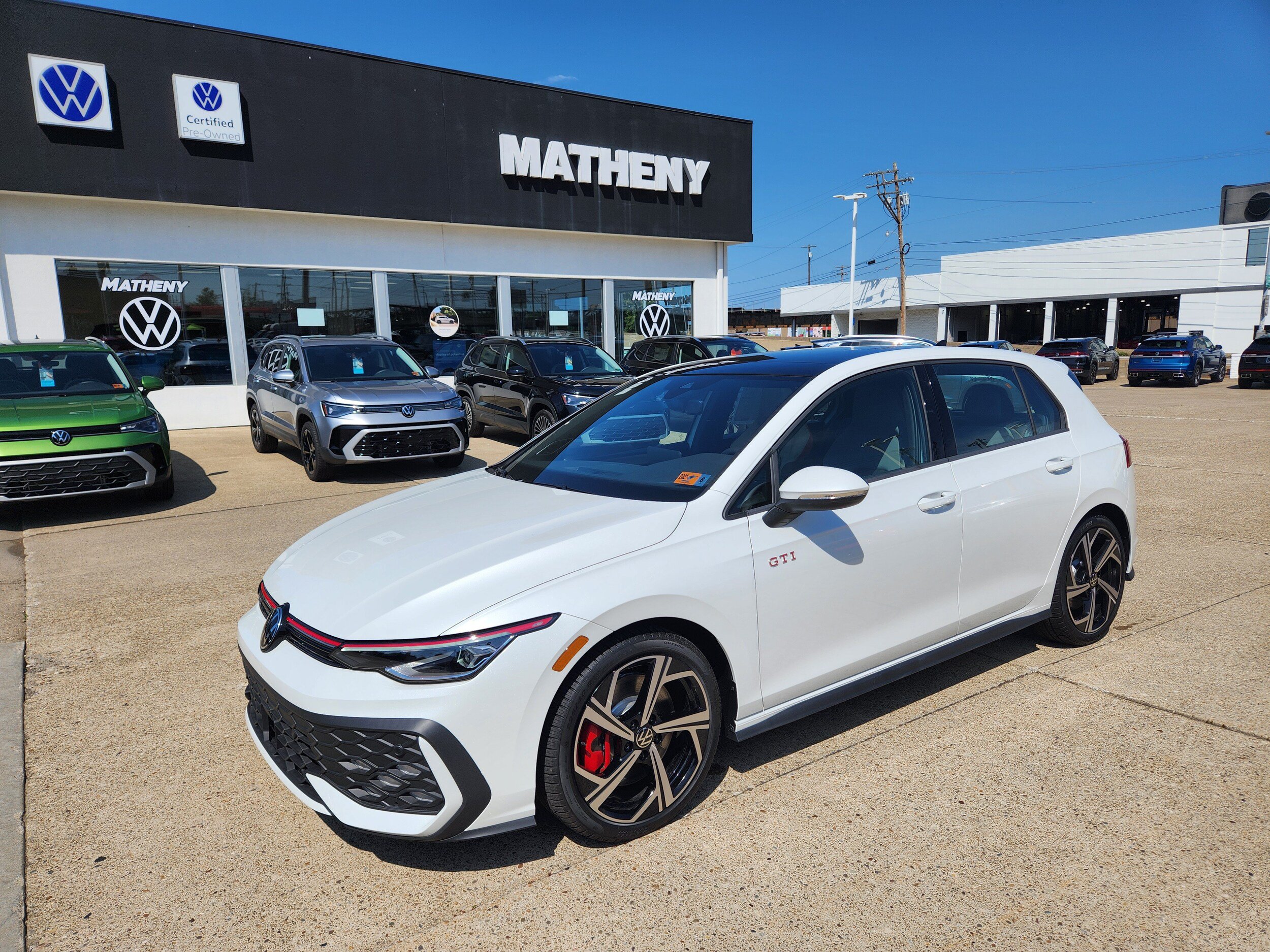 New 2025 Volkswagen GTI SE FWD image 2
