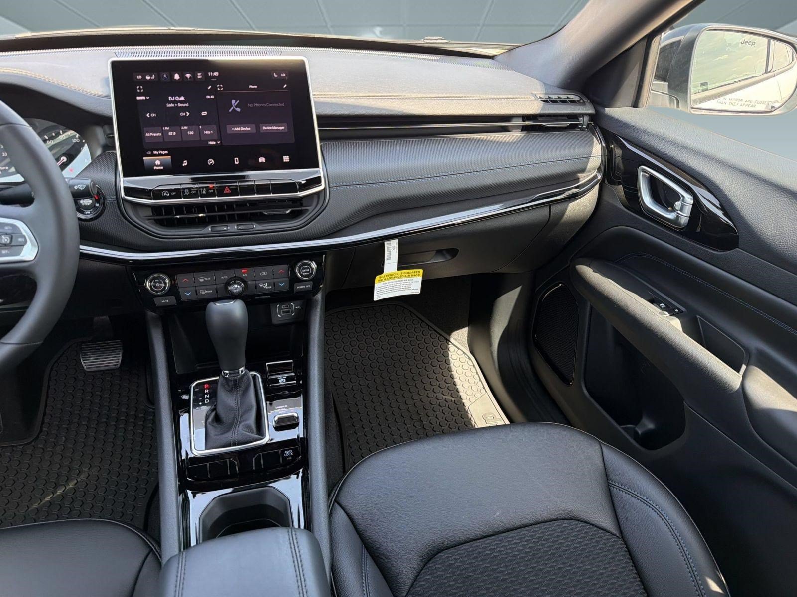 New 2026 Jeep Compass Latitude AWD/4WD image 28