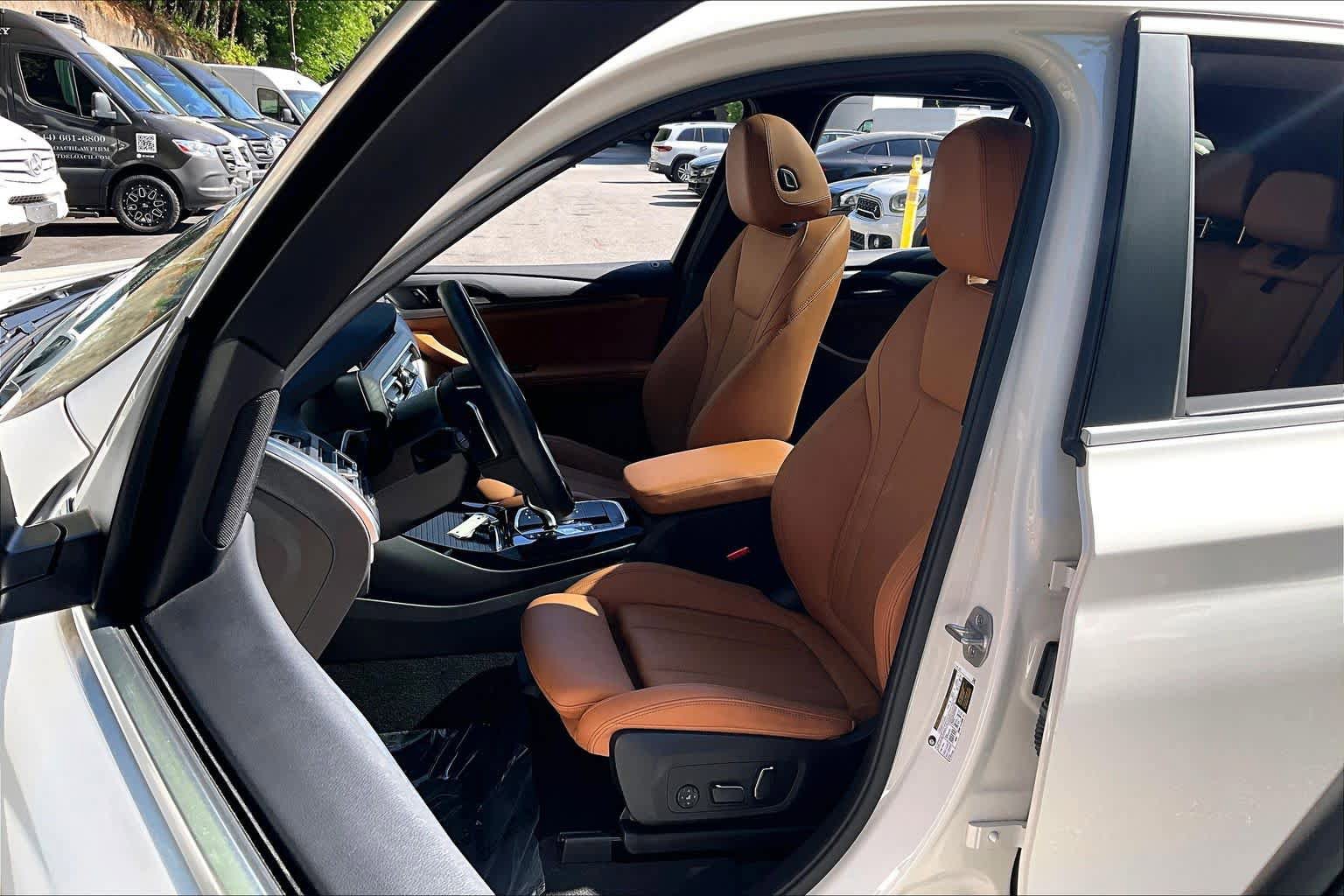 Used 2024 BMW X3 sDrive30i w/ Convenience Package RWD image 8