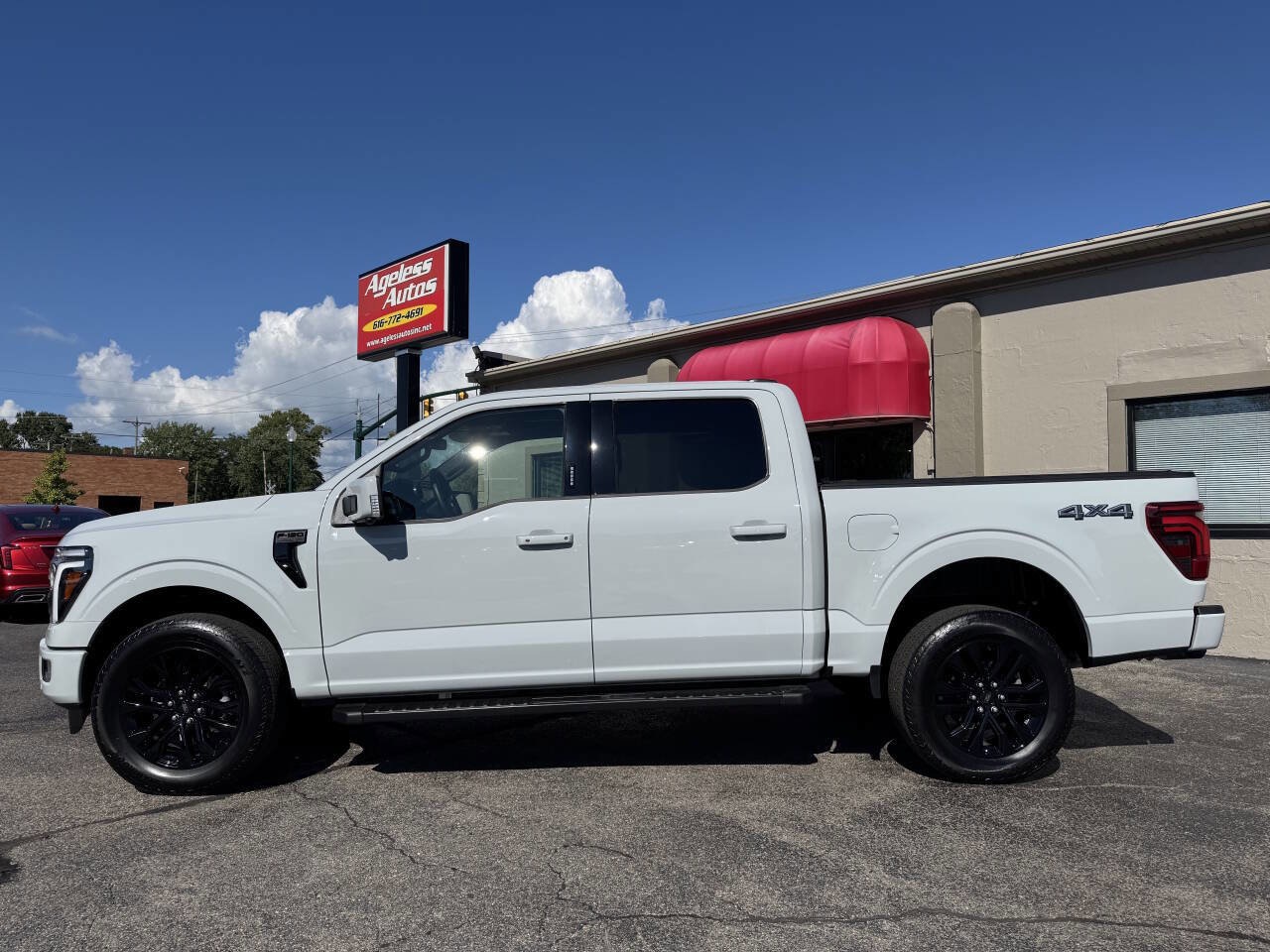 Used 2024 Ford F150 Lariat image 6