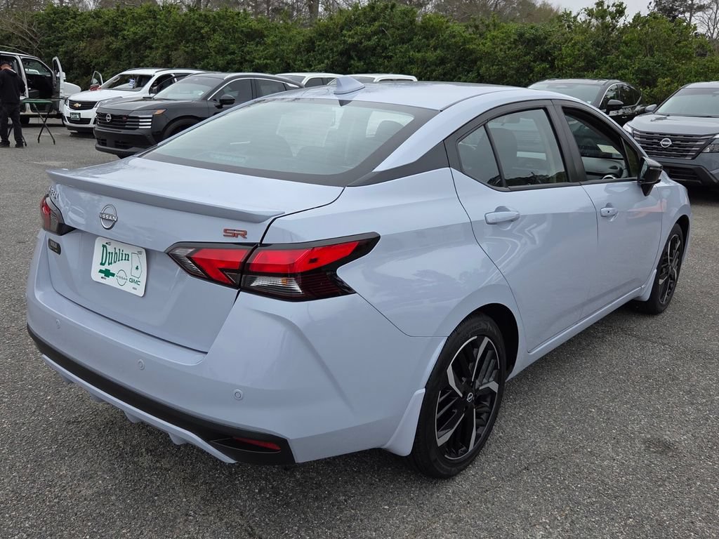 New 2025 Nissan Versa SR w/ Trunk Package FWD image 10