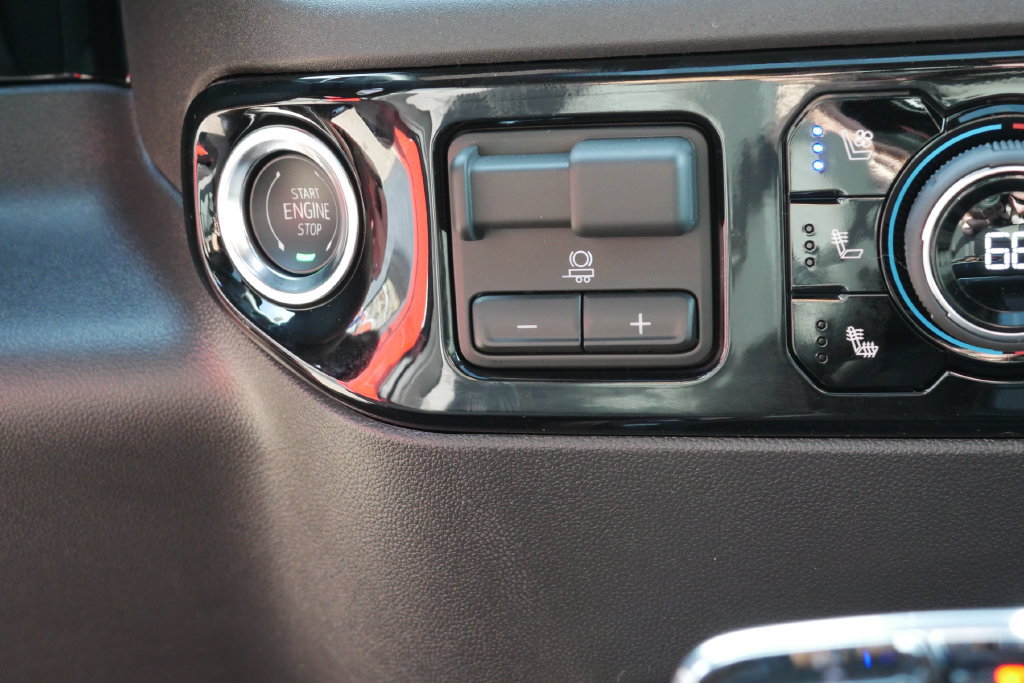 New 2026 Chevrolet Silverado 1500 ZR2 w/ LPO, Dark Essentials Package AWD/4WD image 27