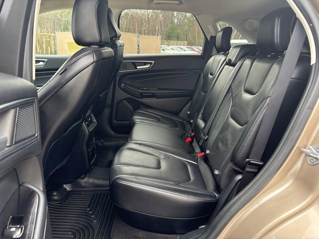 Used 2020 Ford Edge Titanium image 17