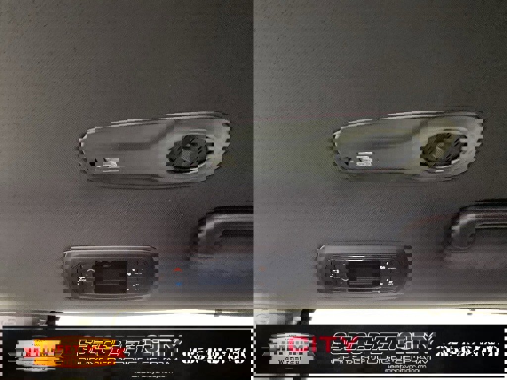 New 2026 Chrysler Pacifica Select image 32