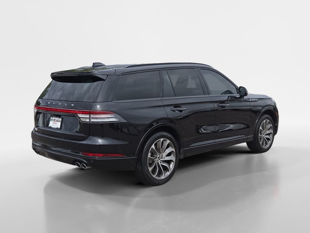 Used 2025 Lincoln Aviator AWD w/ Jet Appearance Package image 5