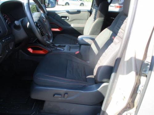 Used 2024 Nissan Frontier PRO-4X w/ Technology Package image 6