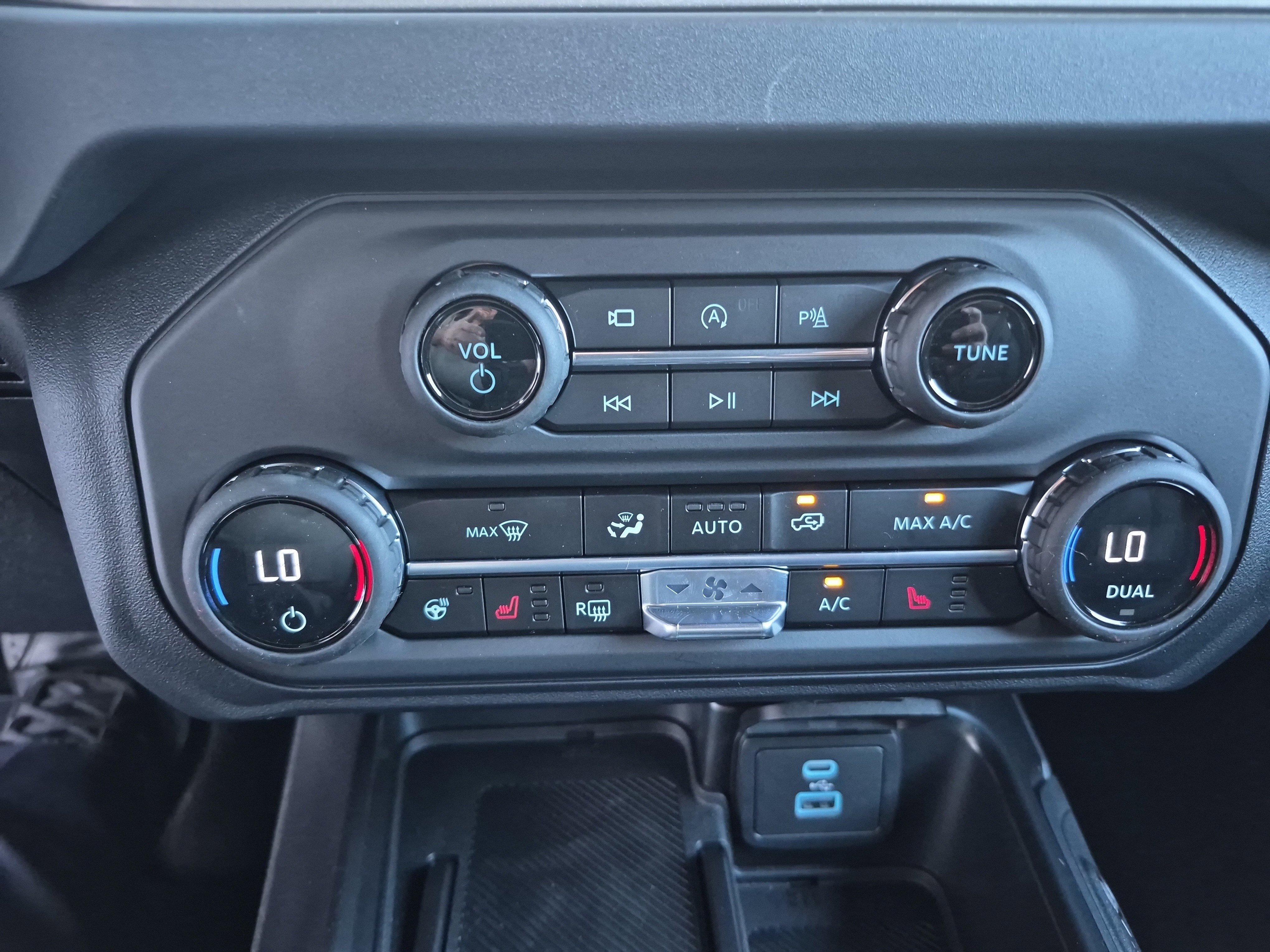 New 2025 Ford Bronco Outer Banks image 33