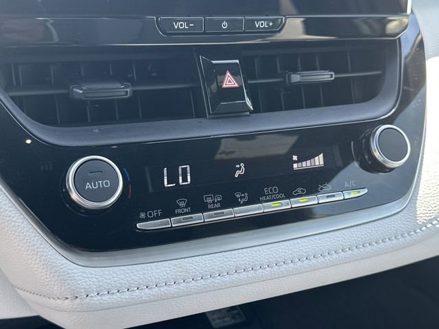 Certified 2025 Toyota Corolla SE w/ SE Premium Package image 20