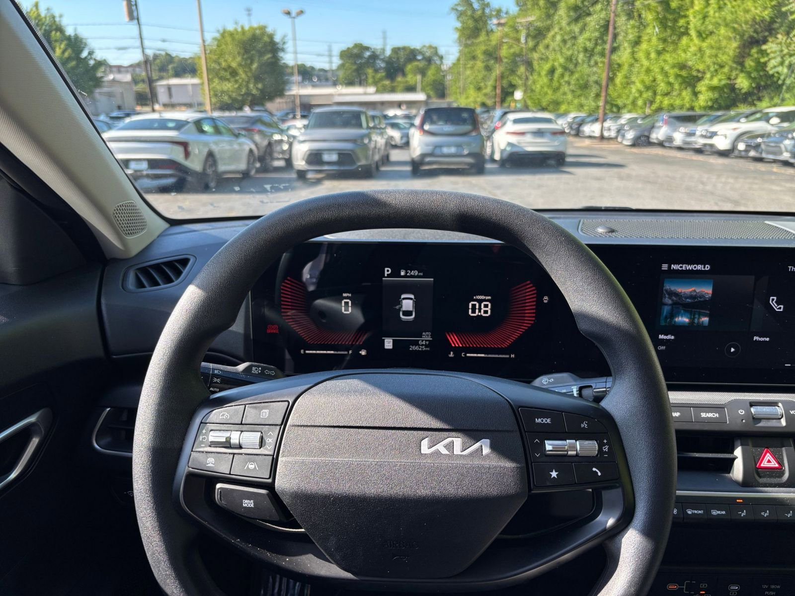 Used 2025 Kia K4 FWD image 30