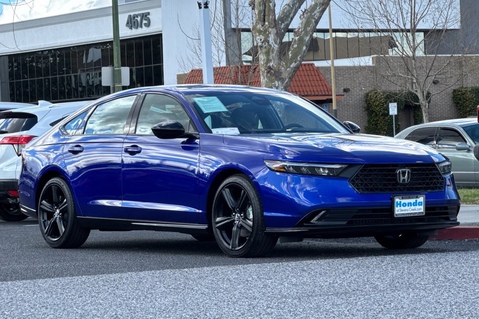 Used 2025 Honda Accord Sport image 6