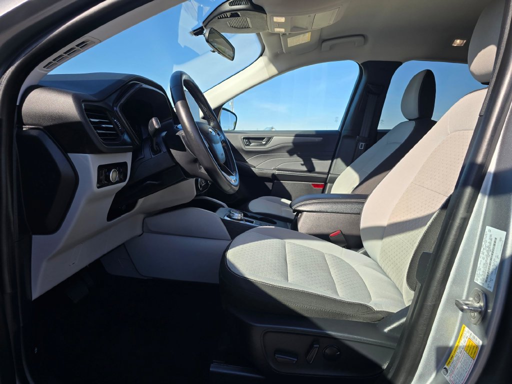 Used 2024 Ford Escape Active AWD/4WD image 11
