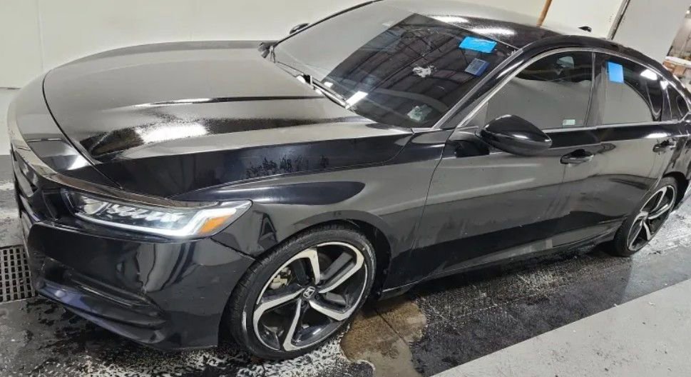 Used 2020 Honda Accord Sport image 1
