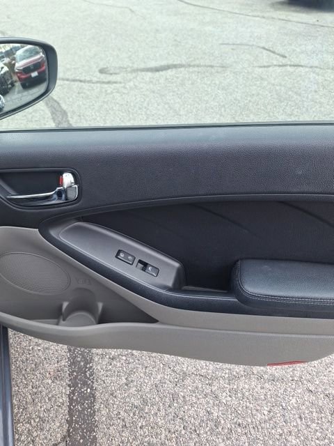 Used 2015 Kia Forte EX image 25