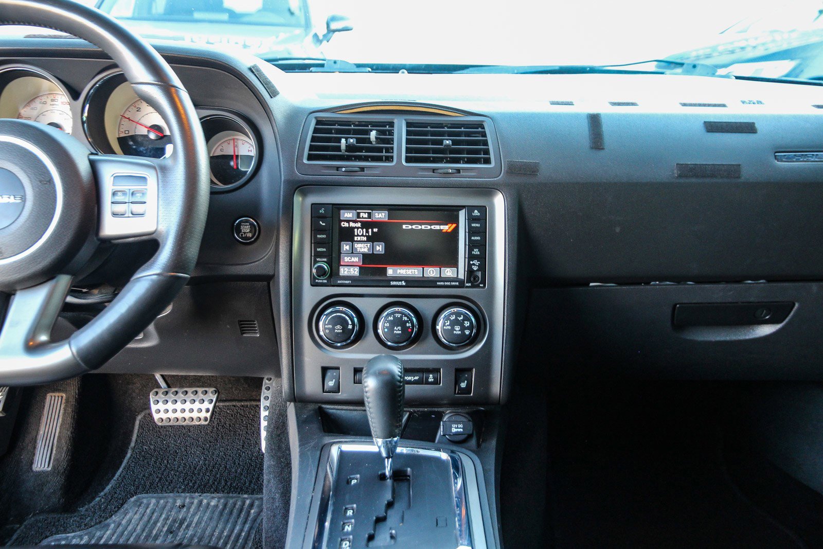 Used 2014 Dodge Challenger R/T image 20