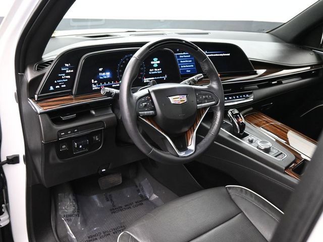 Used 2024 Cadillac Escalade Premium Luxury w/ Performance Package image 7