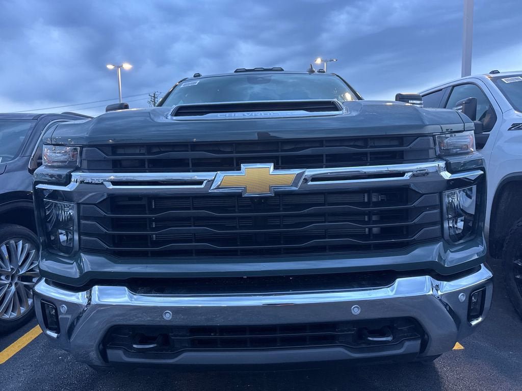 New 2026 Chevrolet Silverado 2500 LT w/ Safety Package AWD/4WD image 2