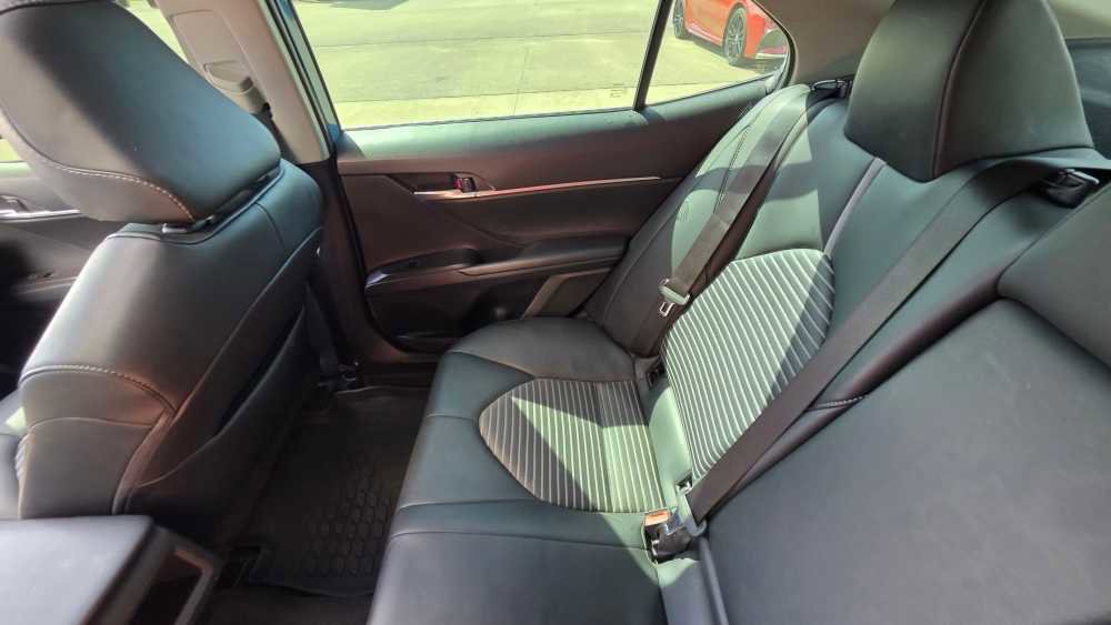 Used 2024 Toyota Camry SE w/ Convenience Package image 18