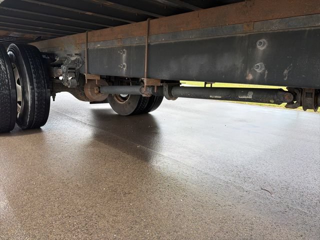 Used 2022 Ford F750 2WD Regular Cab Super Duty image 7
