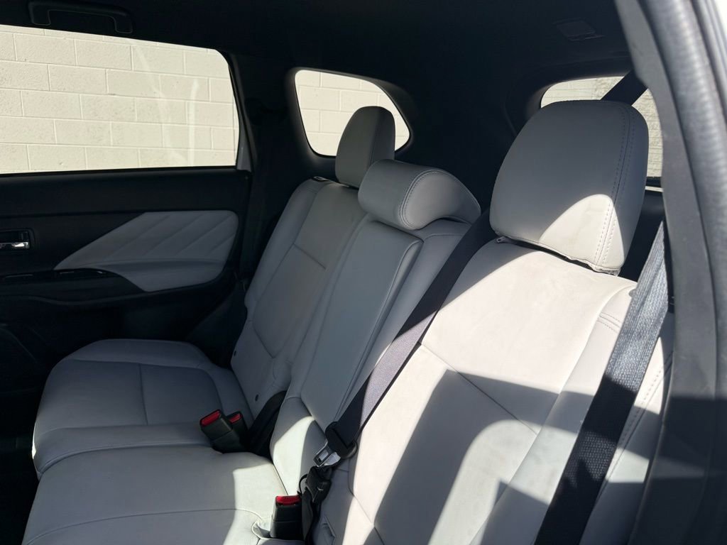 Used 2019 Mitsubishi Outlander GT image 24